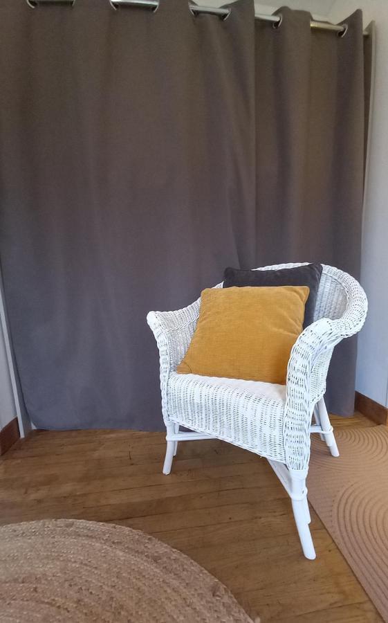 Au Bord Du Vilpion Lägenhet Marle-et-Behaine Exteriör bild